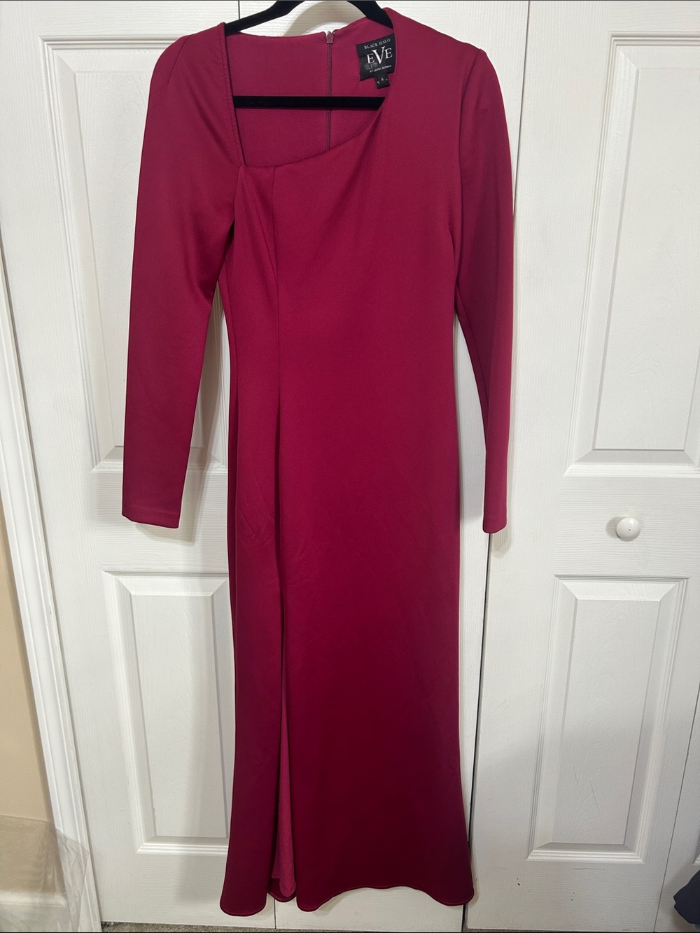Black Halo Eve Asymmetric Burgundy Long-Sleeve Gown with High Slit Sz 4